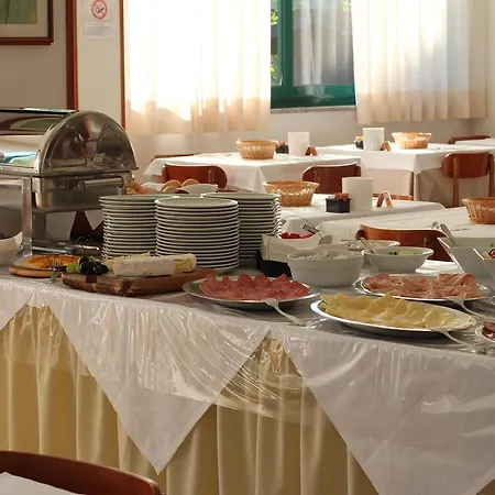 Hotel Eden 3*
